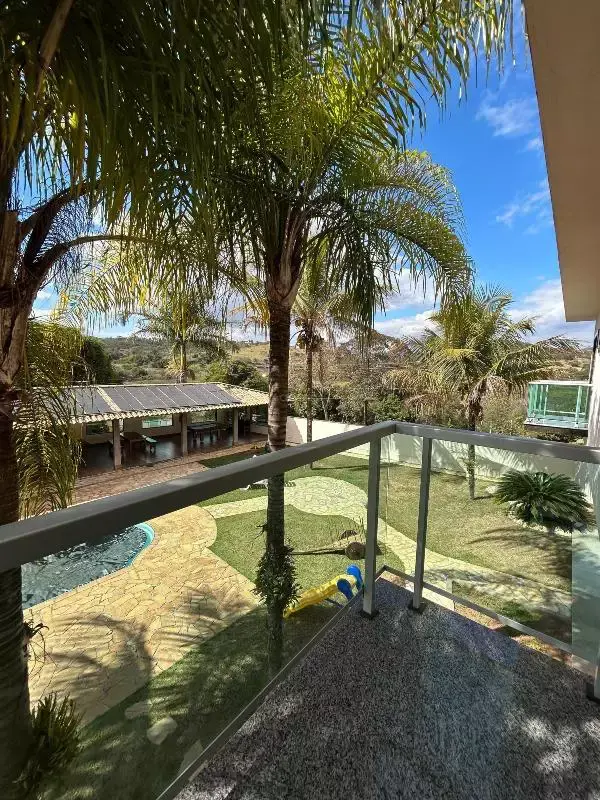 Casa à venda, 5 quartos, 2 suítes, 9 vagas, Condomínio Lago das Garças
