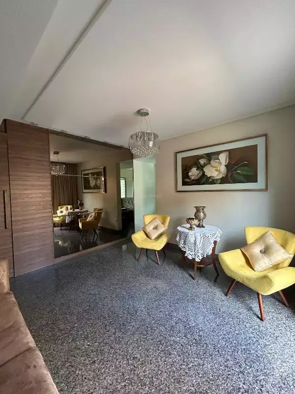 Casa à venda, 5 quartos, 2 suítes, 9 vagas, Condomínio Lago das Garças