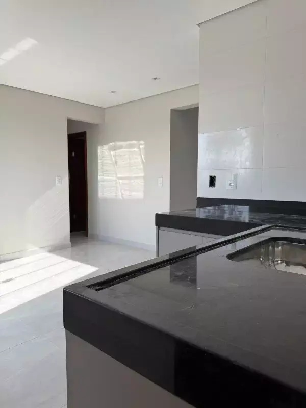 Apartamento à venda, 3 quartos, 1 suíte, 1 vaga, Aeroporto