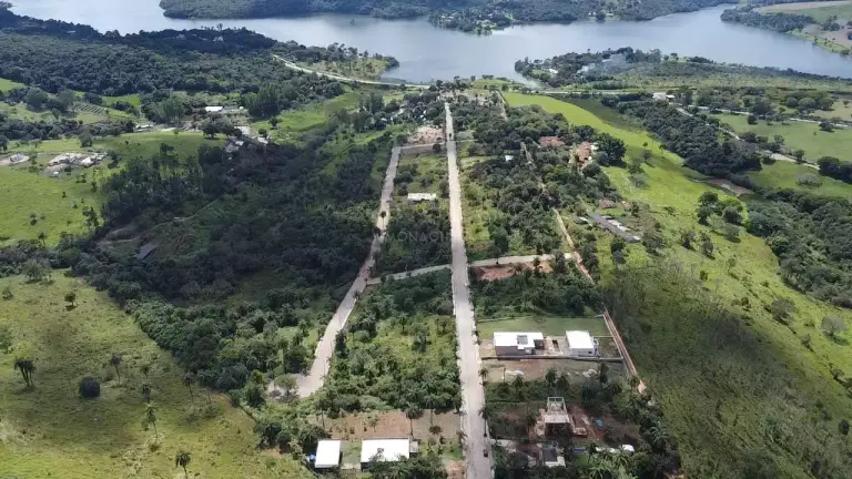 Lote a venda no Condomínio Paraíso dos Coqueiros _ Itaúna