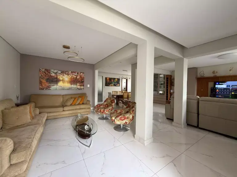 CASA à venda, 4 vagas, CERQUEIRA LIMA