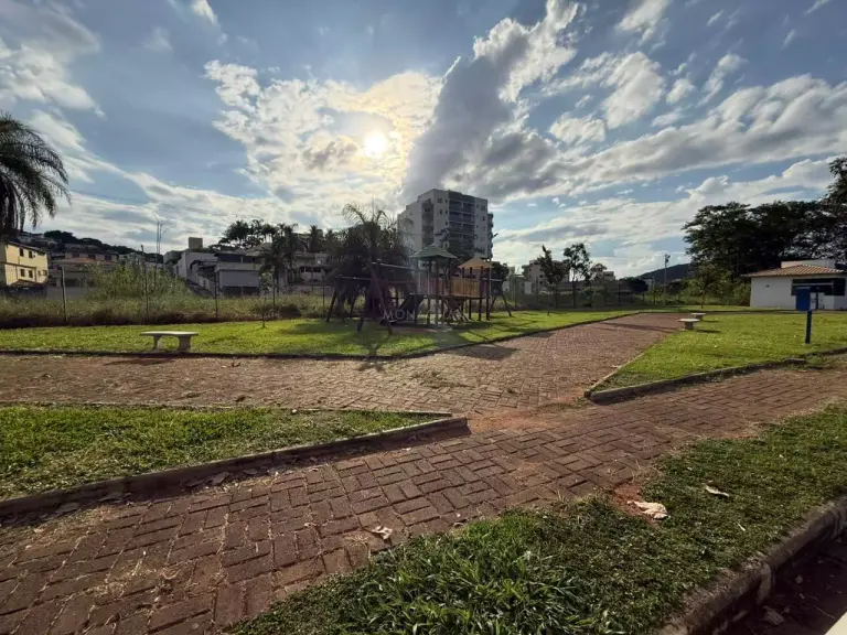 Lote à venda, Aurora Village