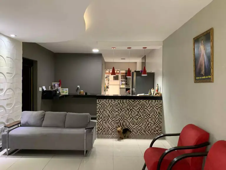 Casa Ampla à Venda no Jadir Marinho