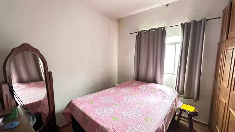 BARRACAO à venda, 2 quartos, 2 vagas, Parque Jardim Santanense