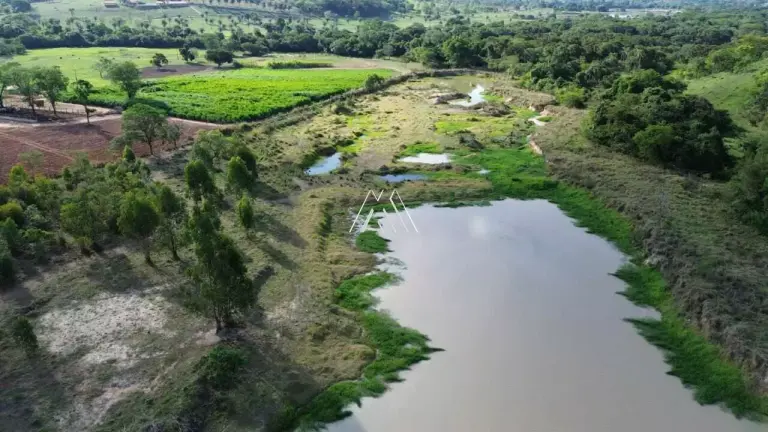 Vendo terreno de 69 mil metros em Itaúna na área rural!