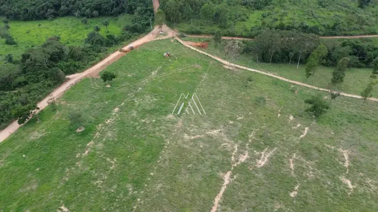 Vendo lote no Mirante das Palmeiras com 1000m² em ótima localização