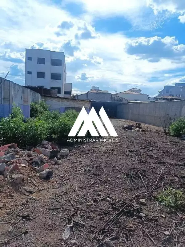 Lote 560 m² à venda na Nova Vila Mozart
