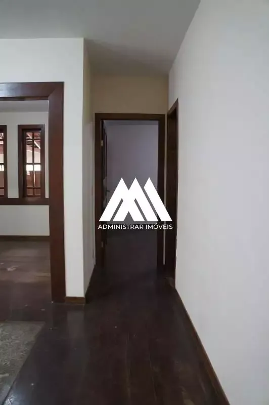Casa 3 quartos, 512 m² em Cerqueira Lima
