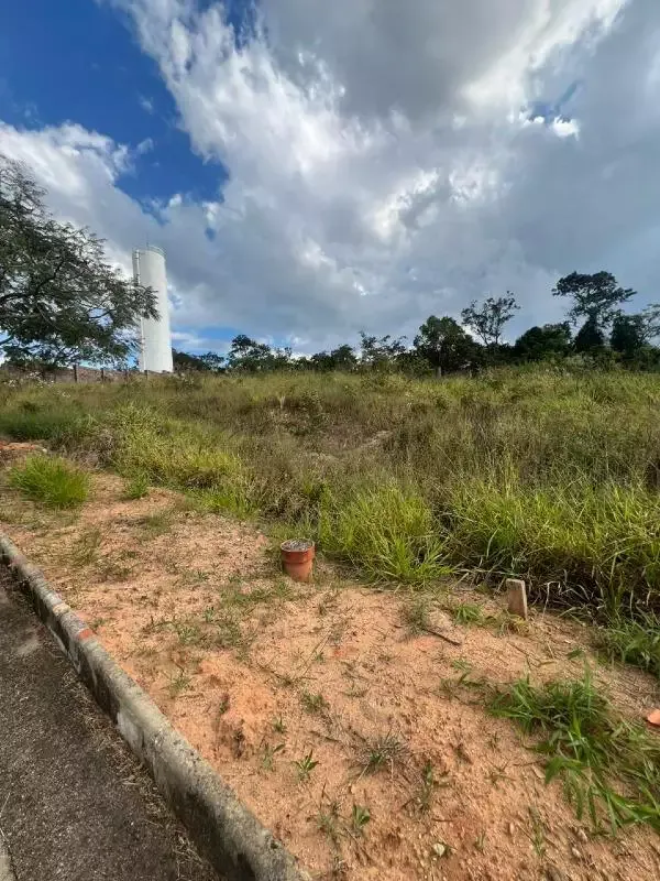 Lote 360 m² à venda no Boulevard