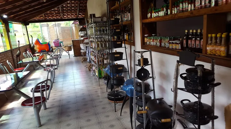 Bar E Restaurante Cafe Da Estrada