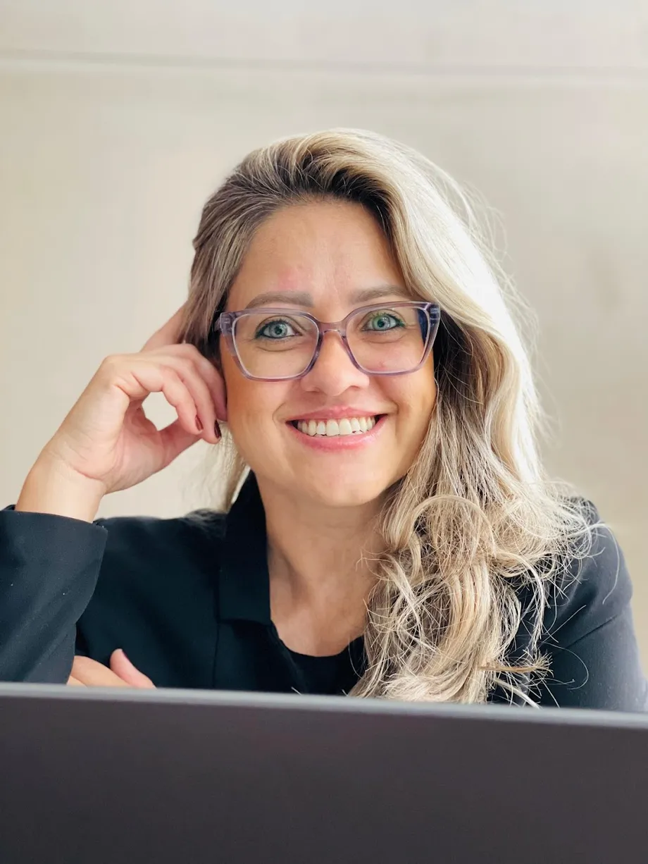 Karina Santos - Advocacia