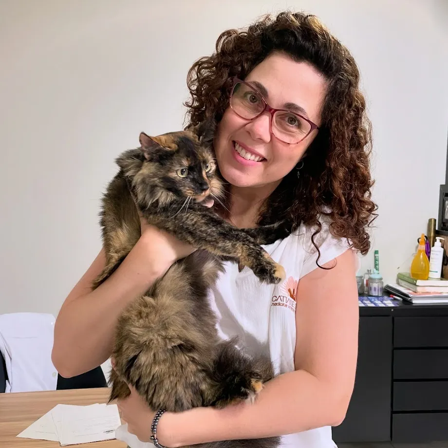 Catiane Lopes Medicina Veterinária Integrativa