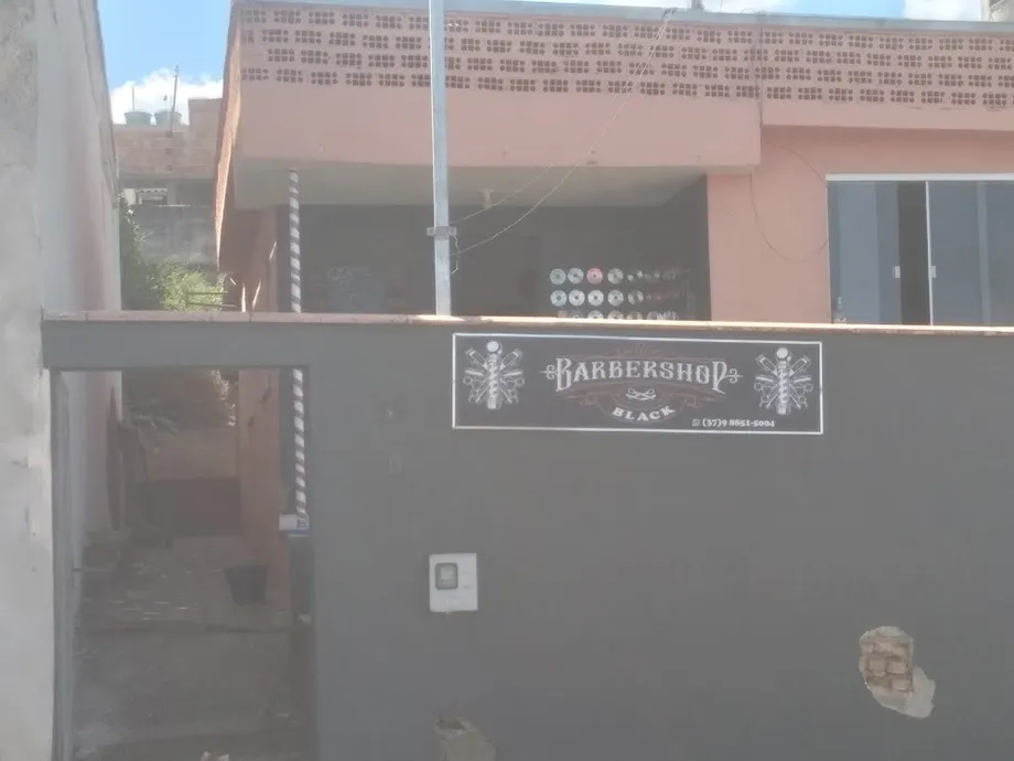 Barbeshop Black