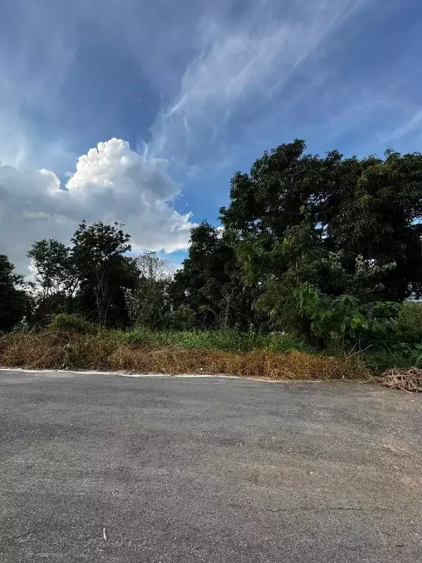 Lote à venda, Vila da Serra