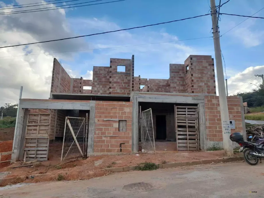 Casa à venda, Vila da Serra