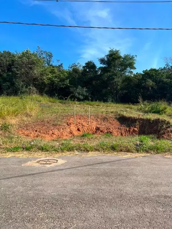 Lote à venda, Vila da Serra