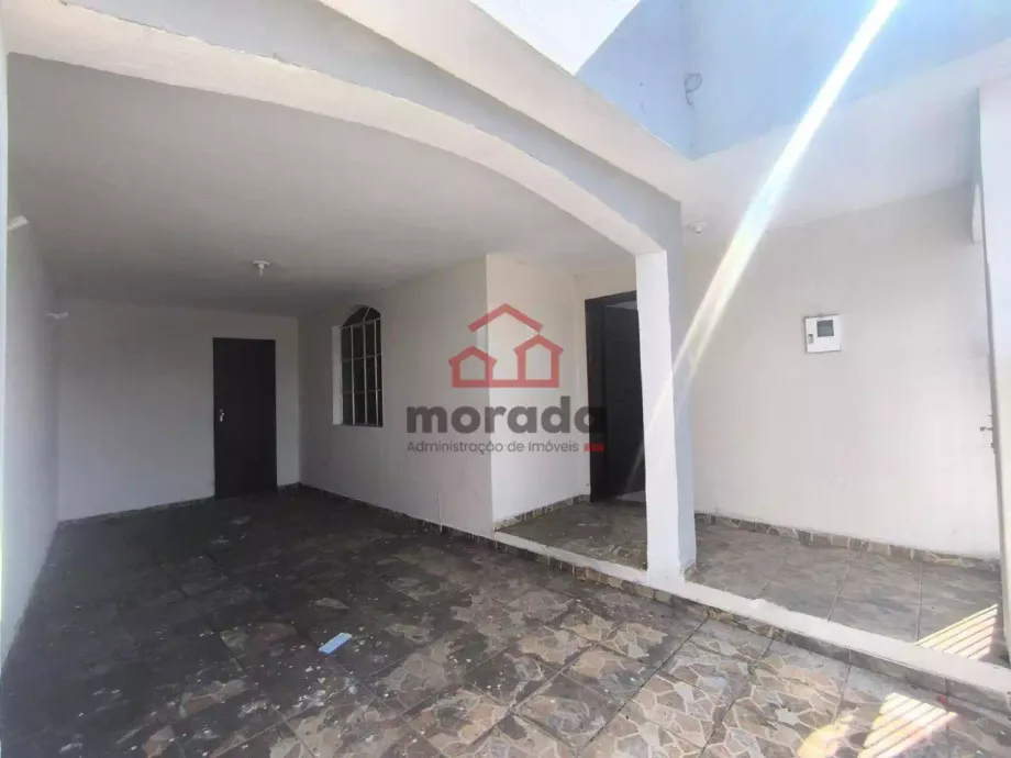 Casa para aluguel, 3 quartos, 1 vaga, CENTRO