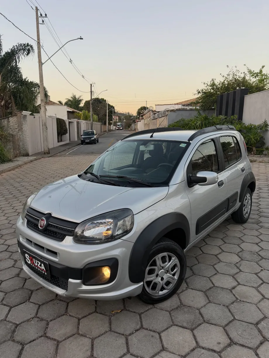 Fiat Uno Way 1.0 2017 — 129 mil km, direção elétrica