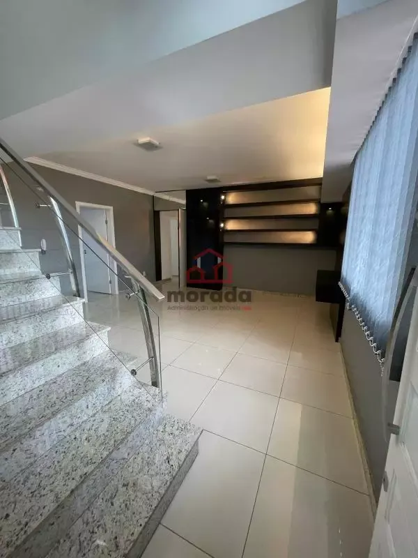 Cobertura à venda com 4 quartos e 2 suítes no Lourdes