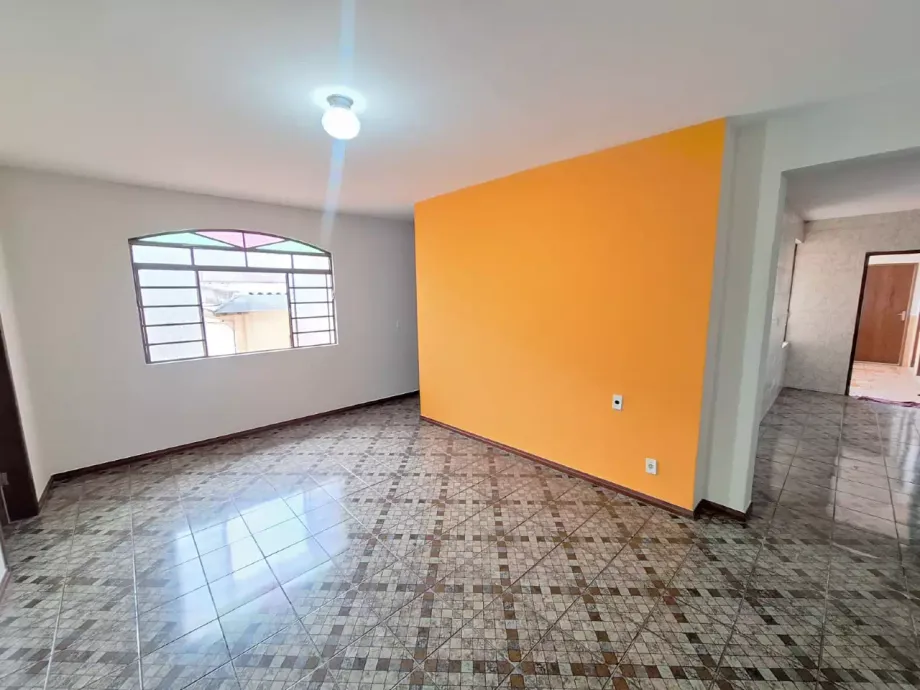Apartamento com área para alugar no Lourdes — 5 quartos, 2 vagas