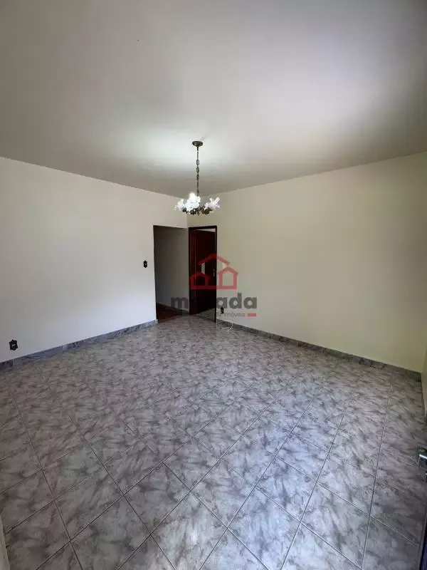 Casa para aluguel, 3 quartos, 9 vagas no Centro