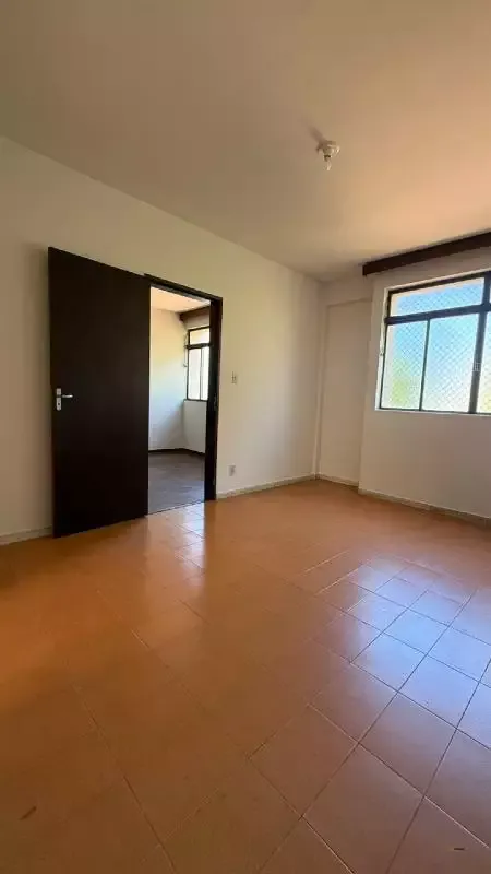Apartamento à venda, 3 quartos, 1 suíte, 1 vaga, Centro