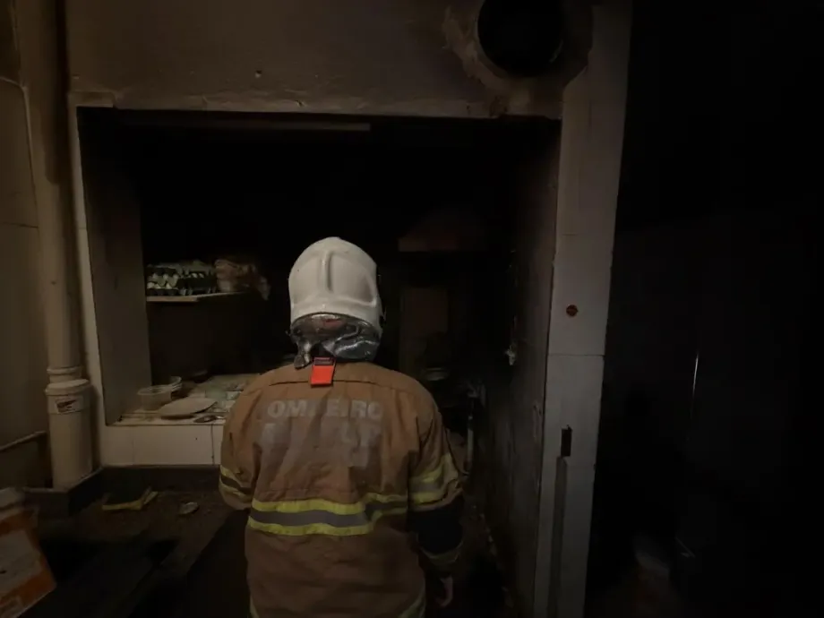 Incêndio em padaria no Centro de Divinópolis deixa uma pessoa ferida