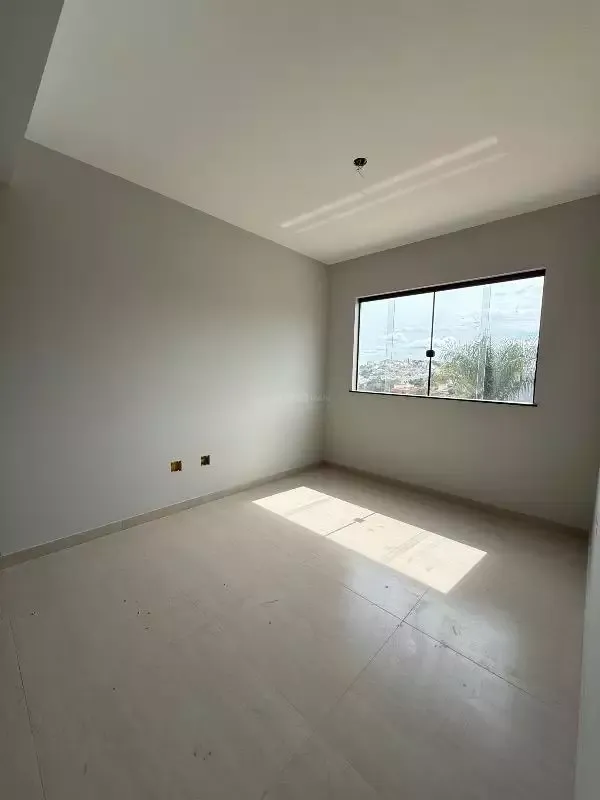 Área Privativa Residencial à Venda no Morro do Sol — 3 quartos