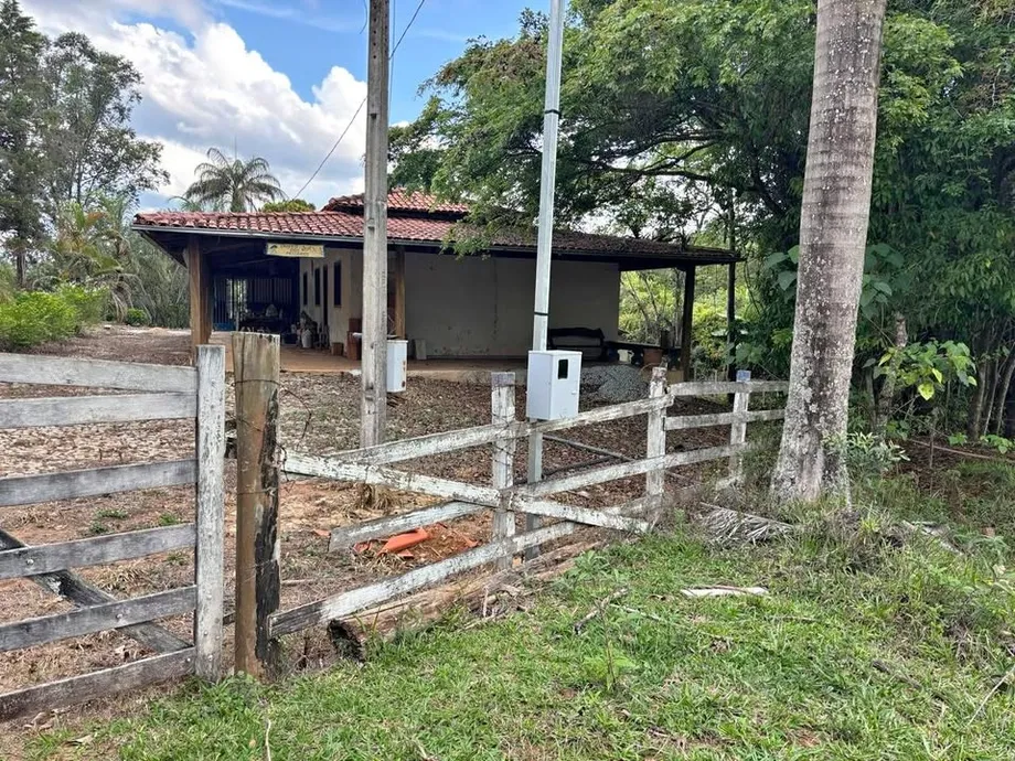 Chácara 9.000 m² com lagoa e piscina no Córrego dos Soldados