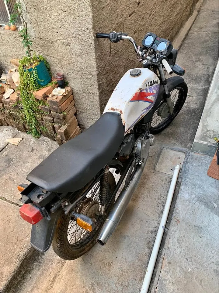 Yamaha 135 para peças ou roça — Itaúna