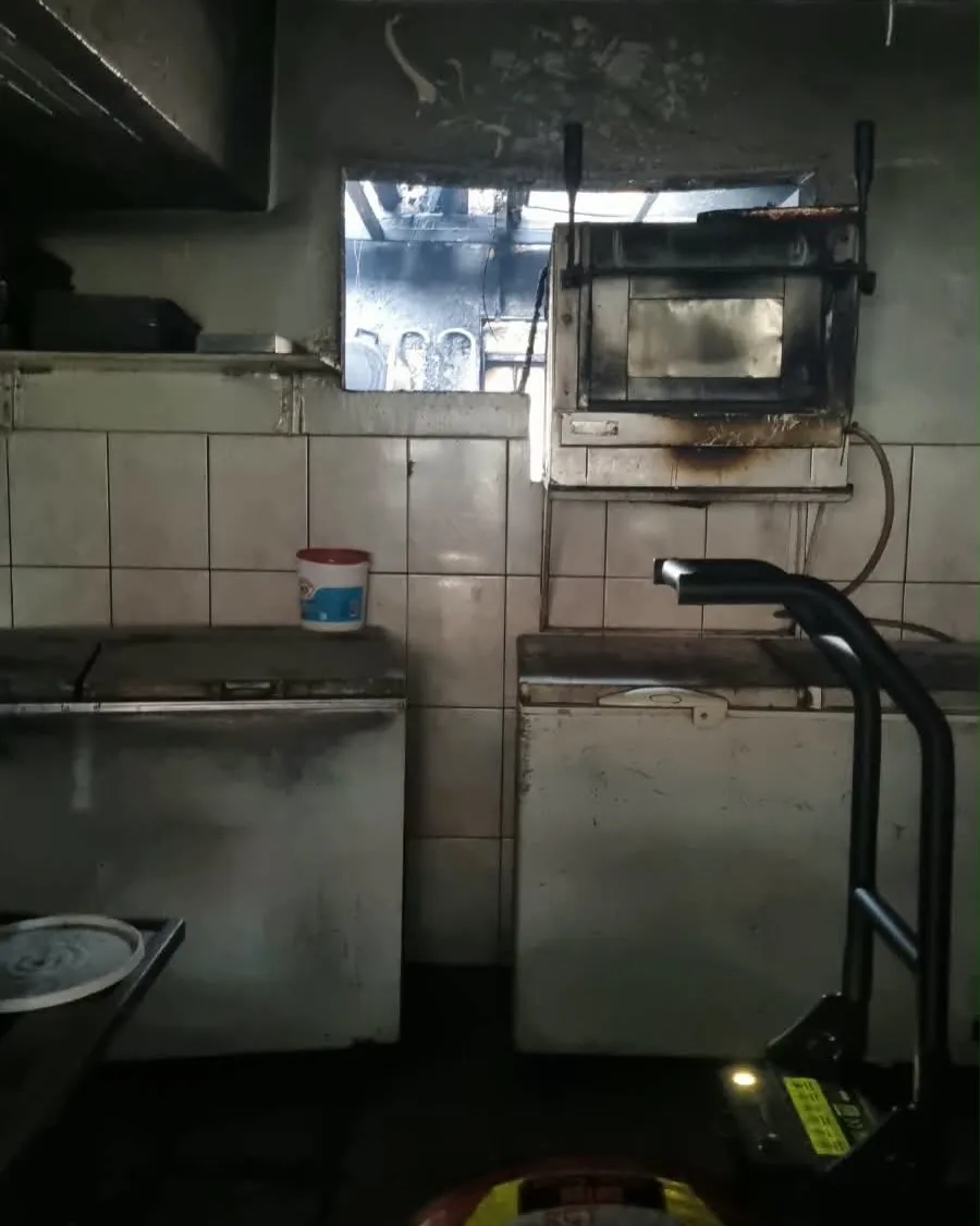 Homem morre após queimaduras em incêndio em pastelaria no Centro