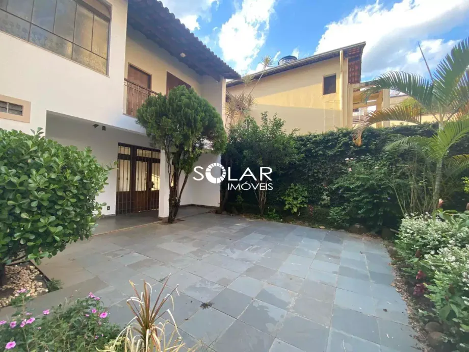Casa comercial para locação no Centro – 317 m²