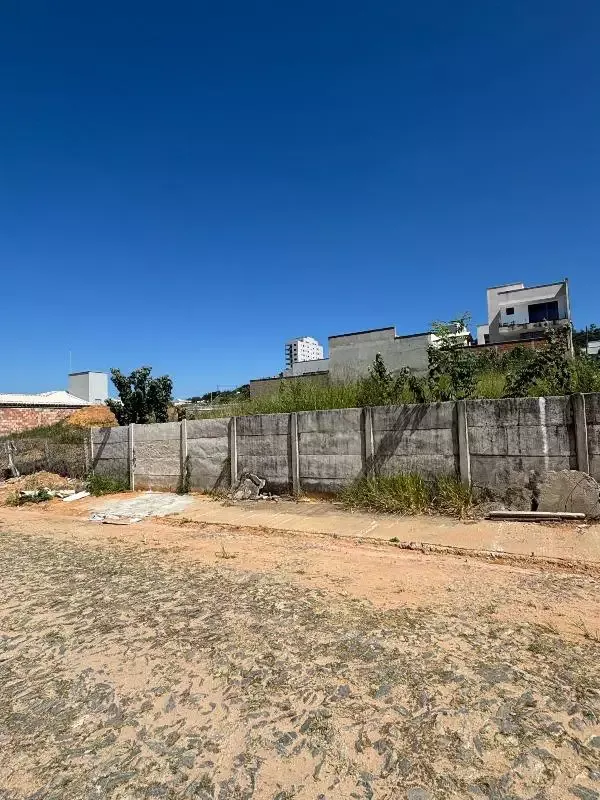 Lote à venda, Tropical