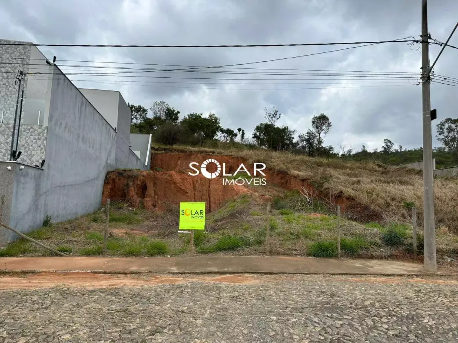 Lote à venda no Tropical