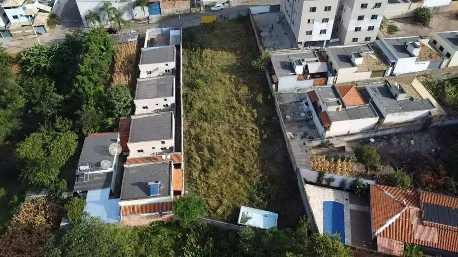 Lote à venda, Vale das Aroeiras