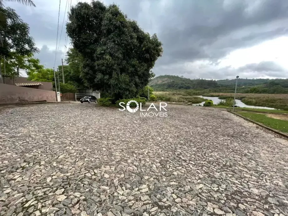 Ótima Chácara no Lago das Garças