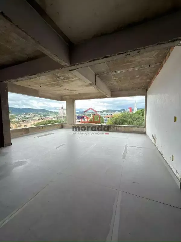 Apartamento 4 Quartos no Centro de Itaúna (MG) – Varanda Gourmet, Vista Montanha, 3 Vagas