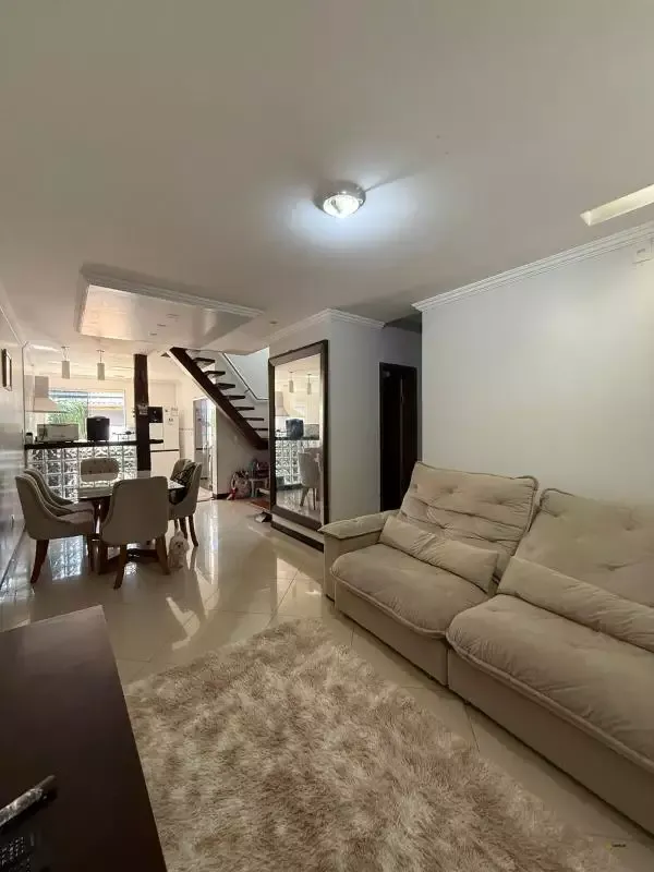 Casa à venda, 3 quartos, 1 suíte, 2 vagas, Alaíta