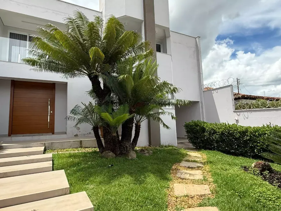 CASA à venda, 4 vagas, CERQUEIRA LIMA