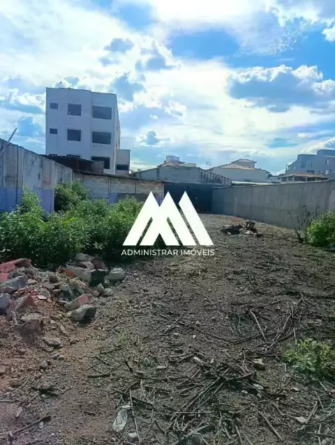 Lote 560 m² à venda na Nova Vila Mozart