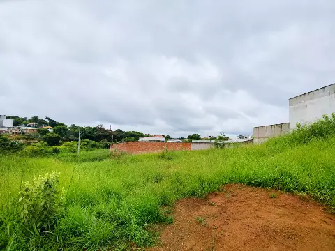 Lote para Venda - Tropical- Itaúna MG