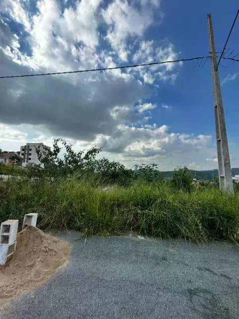 Lote 309 m² à venda na Vila da Serra