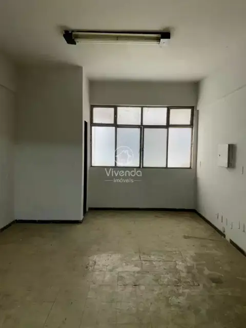 Sala comercial 70 m² à venda no Centro
