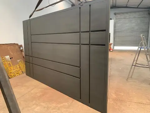 Serralheria SA - Portas de enrolar automáticas