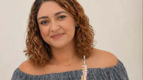 Dra. Jéssica Oliveira - Fisioterapia, Quiropraxia e Pilates