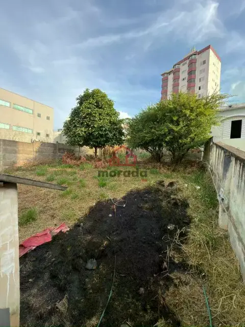 Lote à venda, Centro