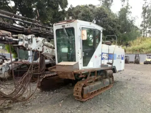 Itaúna/MG - Perfuratriz Hidráulica Hcr 1500