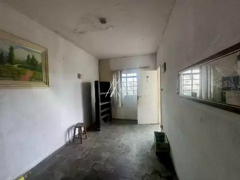 Vendo casa com 02 quartos no bairro das Graças