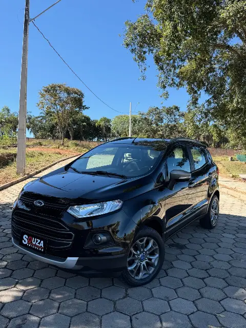 Ford EcoSport 2015 — 128 mil km