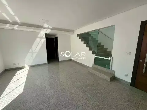 COBERTURA INCRÍVEL À VENDA